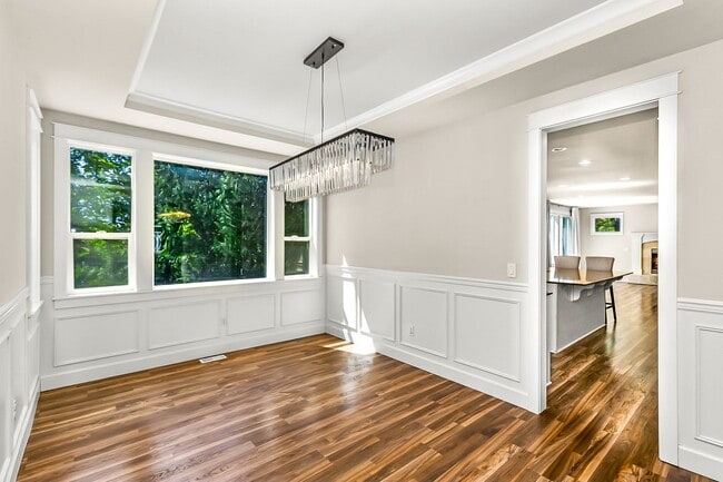 Building Photo - 6.6 Acre Retreat