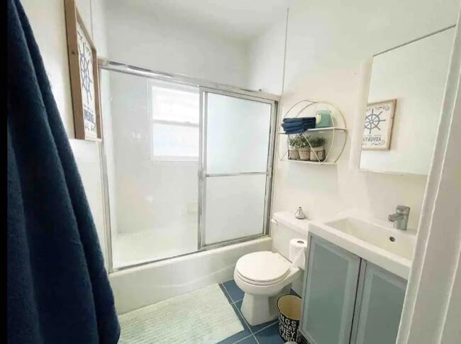 Building Photo - 1541 Berkeley St