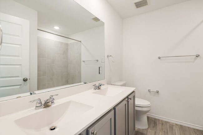 Building Photo - 13210 Hagerd Lp