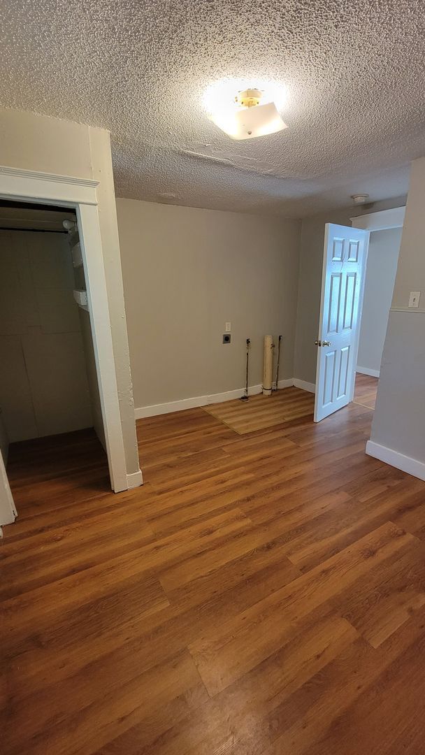 Building Photo - 2 bedroom | 1 bathroom | Entire HOME- Freshly painted!