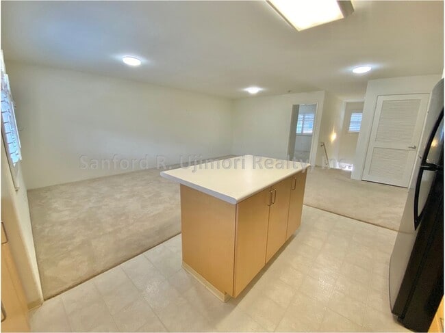 Building Photo - uku3505