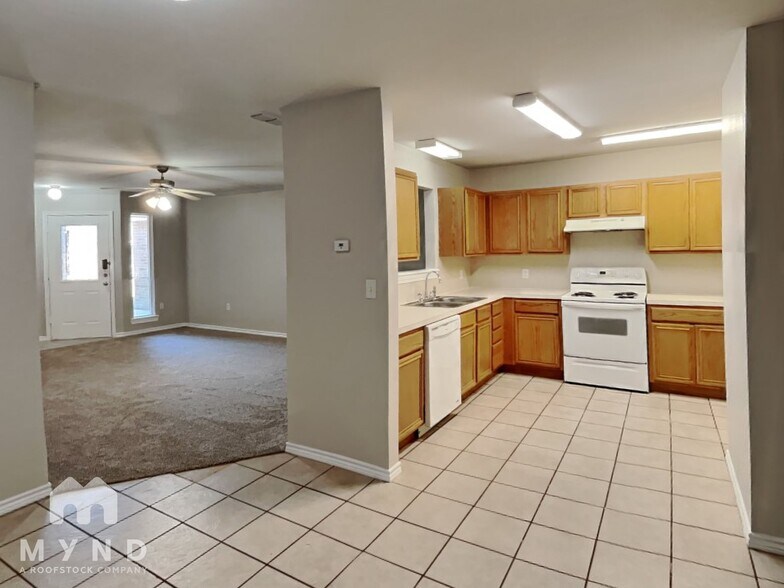 Building Photo - 5419 Harvard St