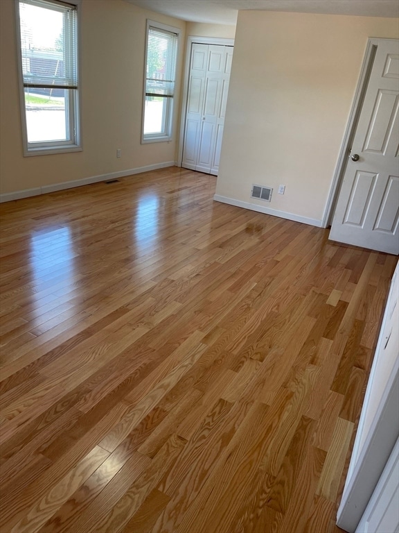 Building Photo - 581 Washington St