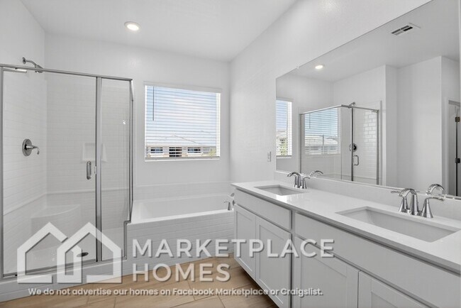Building Photo - 2650 Marlette Ave