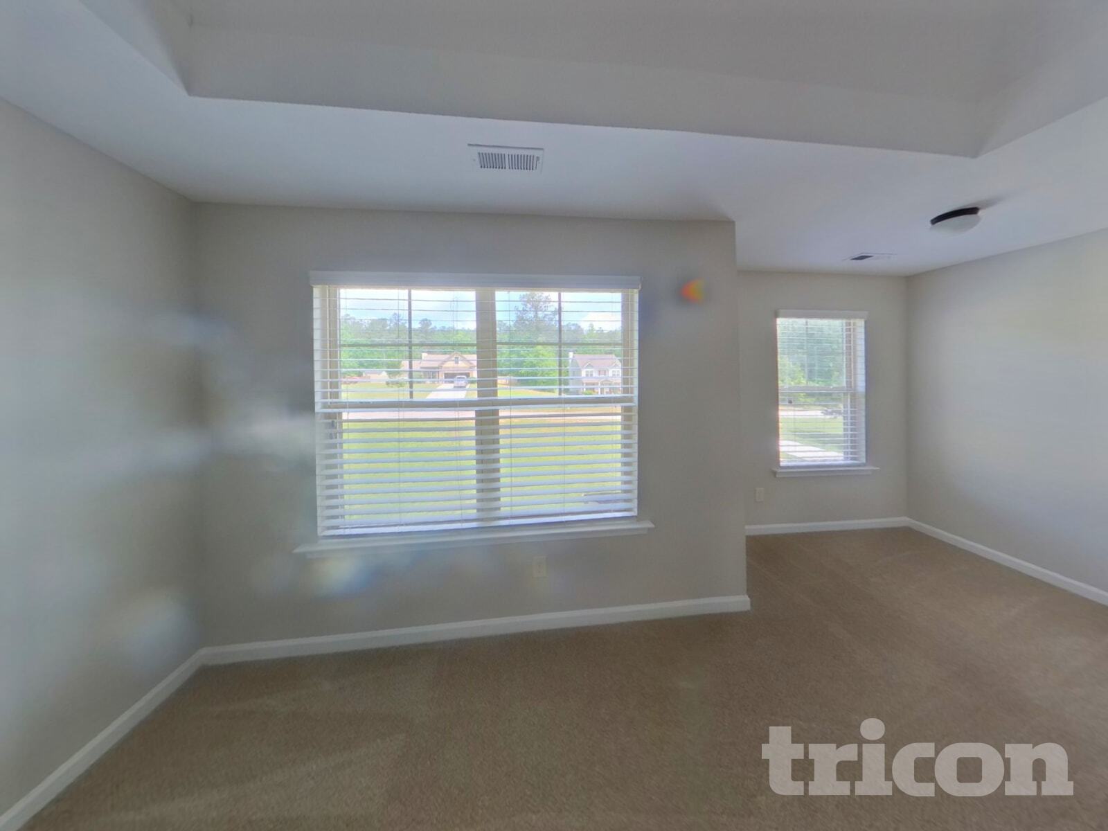 Building Photo - 155 Hickory Hills Dr