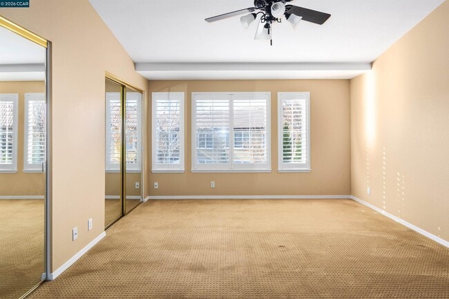 Building Photo - 135 Coralflower Ln