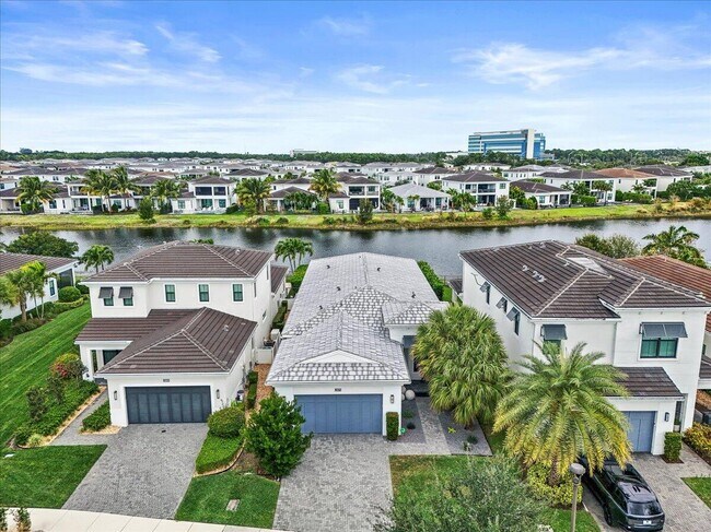 Building Photo - 13673 Artisan Cir