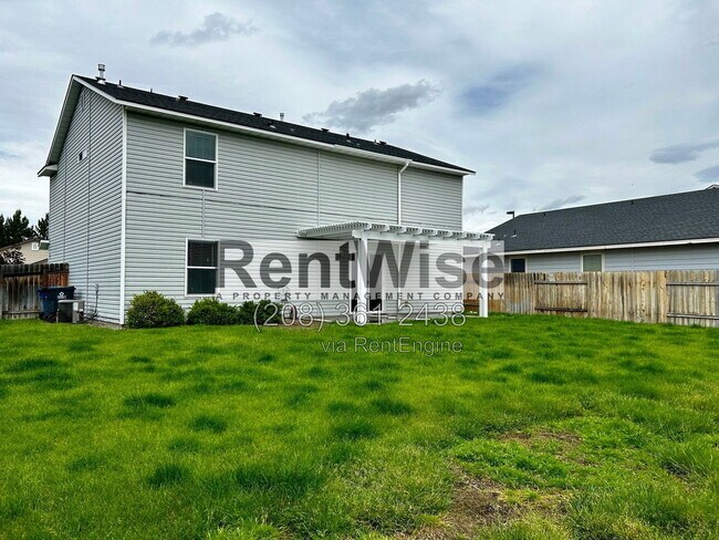 Building Photo - 119 E Walcott Lake Dr
