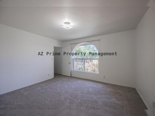 Building Photo - 15207 N 4th St
