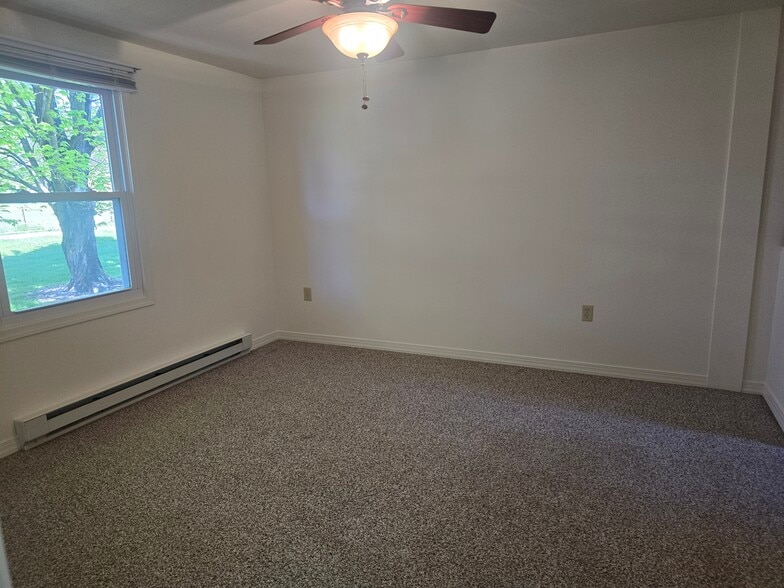 Building Photo - 1010 Otto Dr