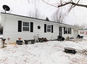 Building Photo - 730 Eastgate Dr