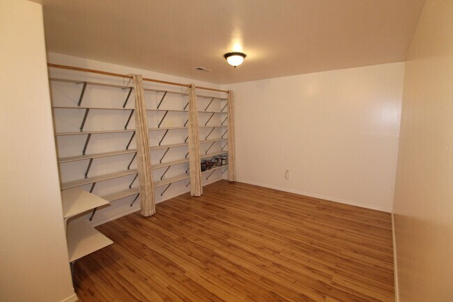 Building Photo - 3922 E Siskin Ln