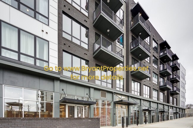 Building Photo - Nashville - Furnished 2-Bedroom Condo