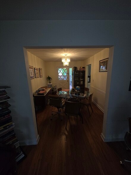 Building Photo - 552 Manor Ridge Rd