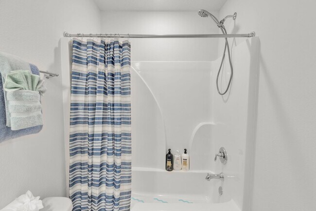 Building Photo - 5724 Sandy Walk St