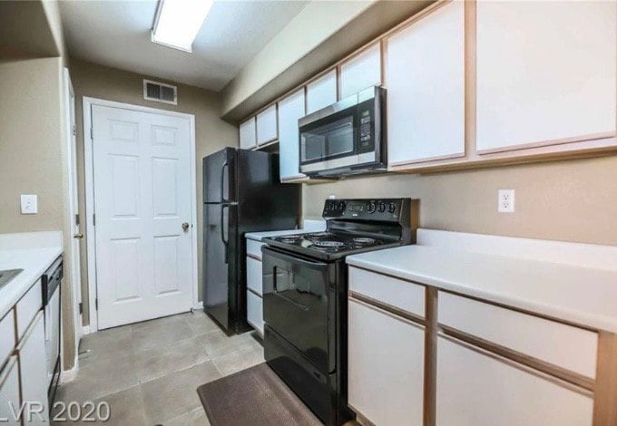 Building Photo - 2300 E Silverado Ranch Blvd