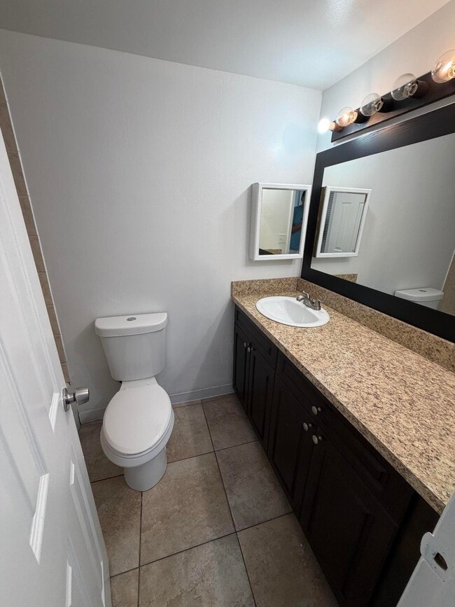 Building Photo - 2500 Coral Springs Dr