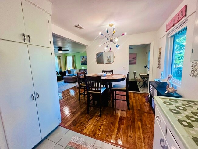 Building Photo - 27 Escalona Ave