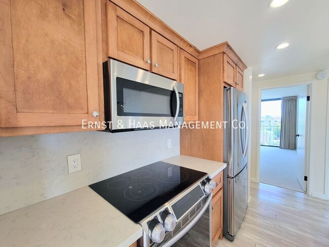 Building Photo - 2601 E Ocean Blvd