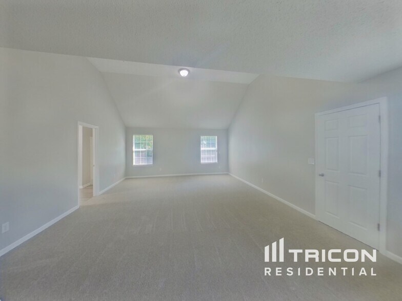 Building Photo - 5767 Blacktop Ct