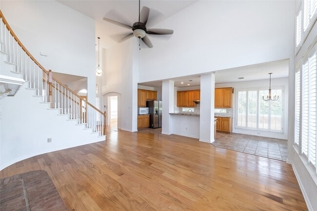 Building Photo - 2318 Balleybrooke Dr