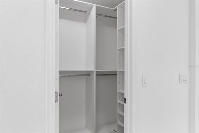 Building Photo - 2926 Siesta View Dr