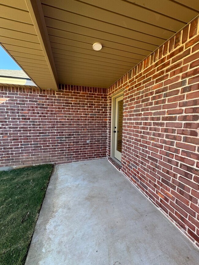 Building Photo - Brand New Construction 3/2/2 in Homestead!!! 1/2 off special 1st month rent