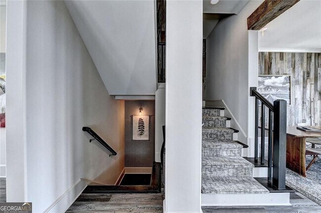 Building Photo - 2555 Brook Run