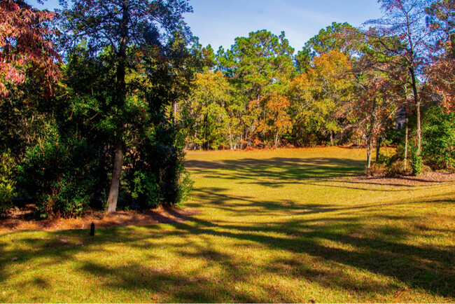 Building Photo - 23 Colonial Pines Cir