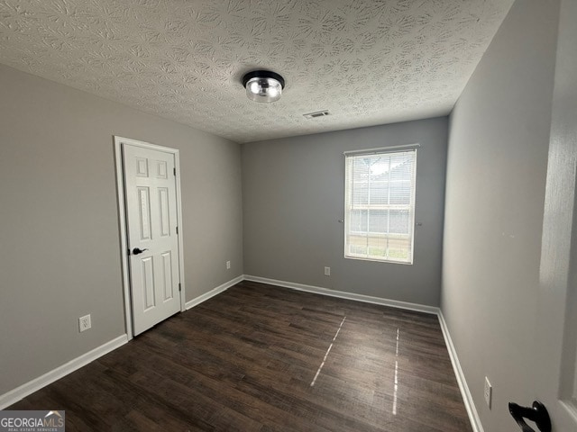Building Photo - 221 Cody Dr