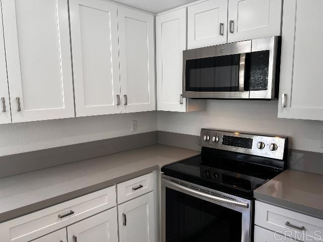 Building Photo - 2834 Hillsboro Ct