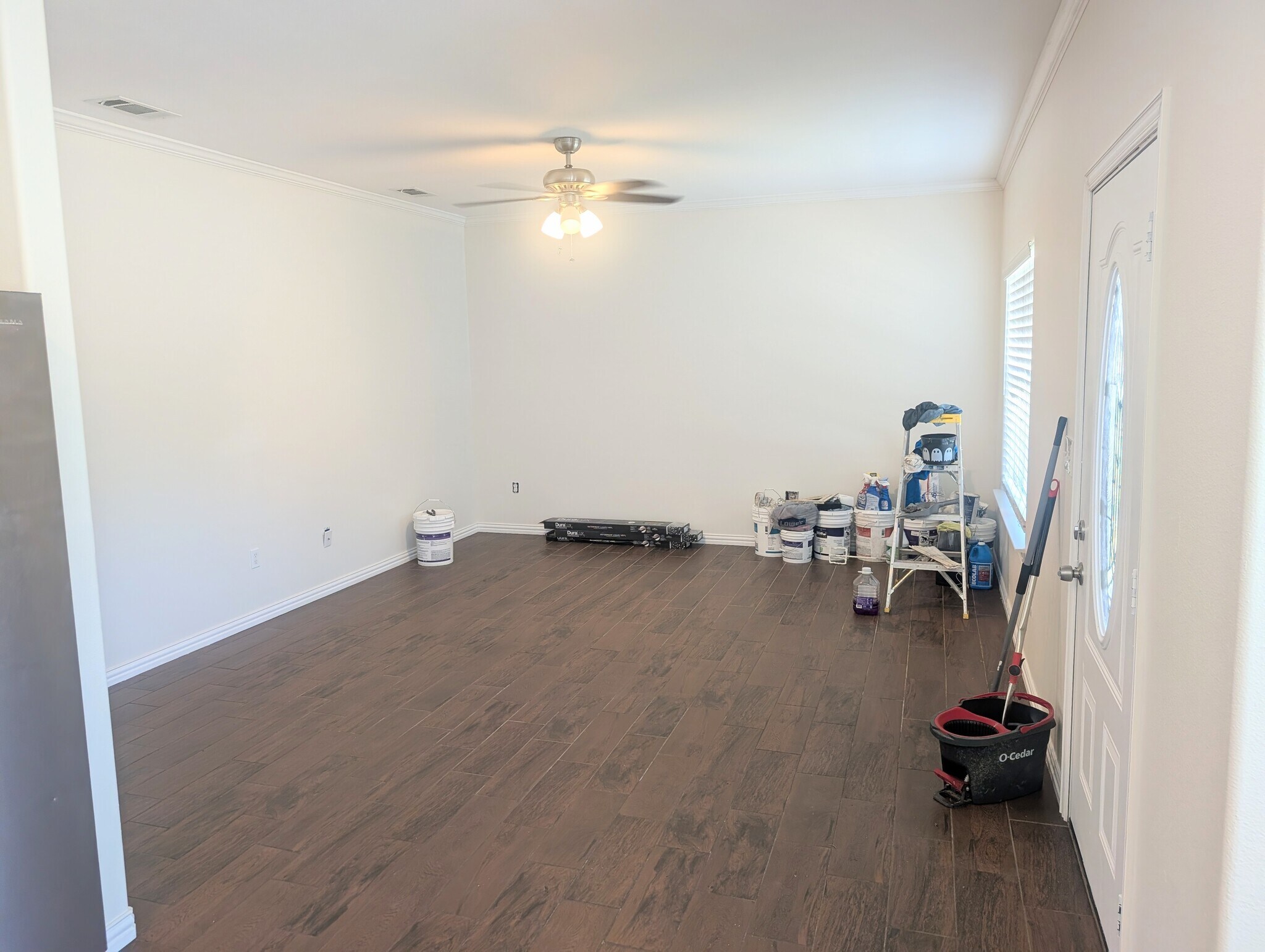 Building Photo - 1028 E Houston St