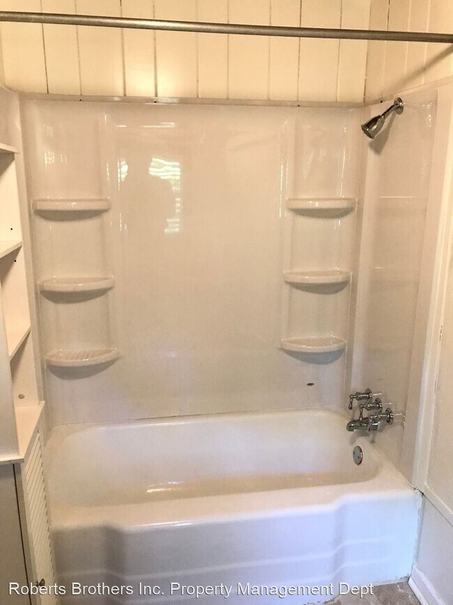 Building Photo - 2 br, 1 bath House - 605 Belrose Ave