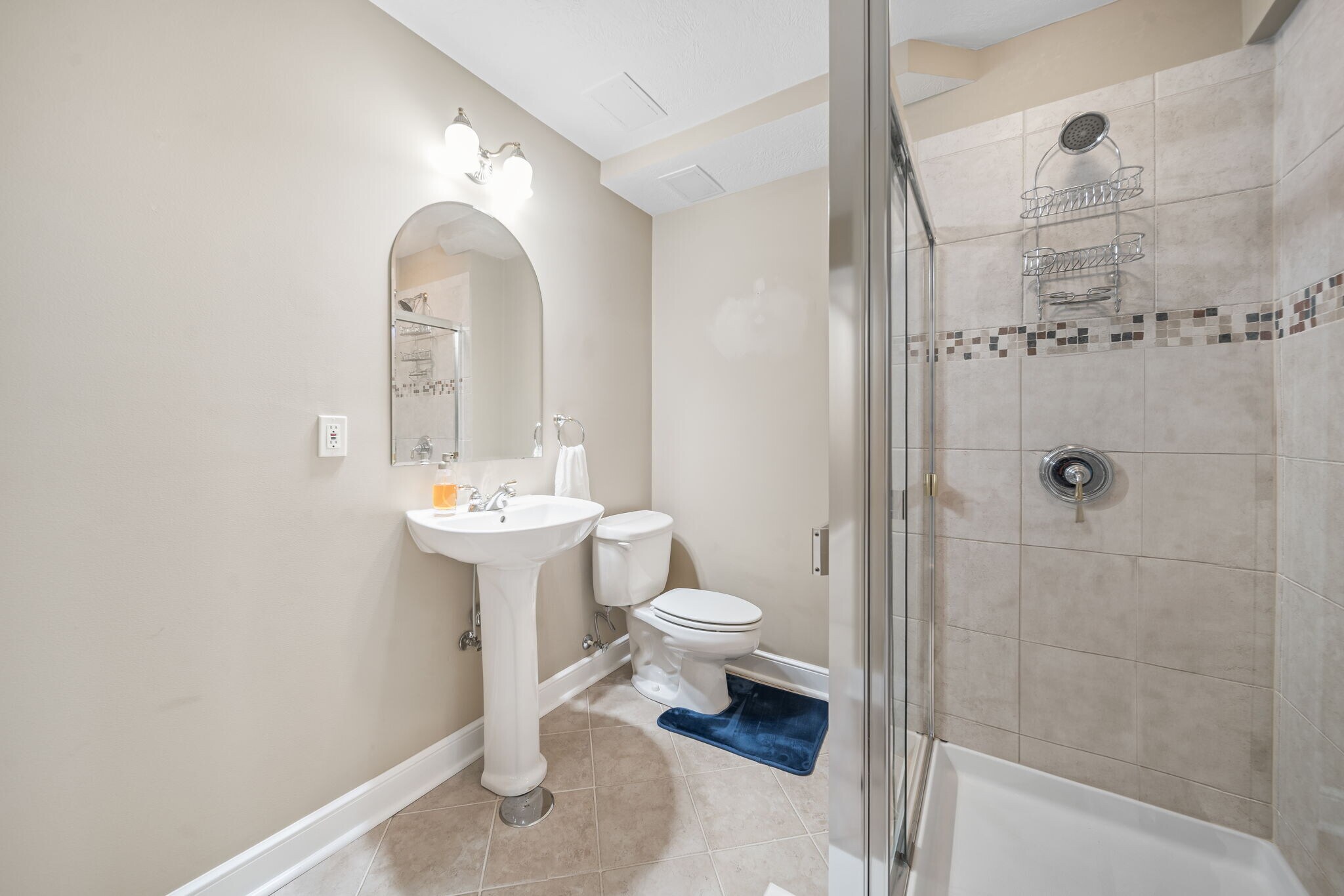 Building Photo - 4939 Stonehaven Dr