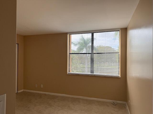 Building Photo - 2455 Lindell Blvd