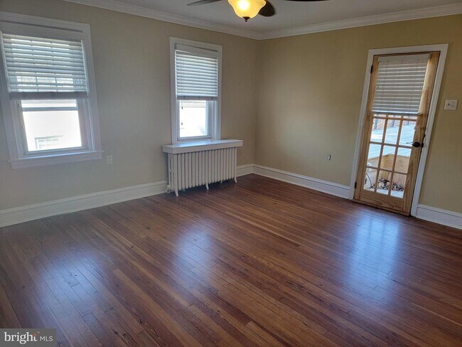 Building Photo - 301 Haverford Ave