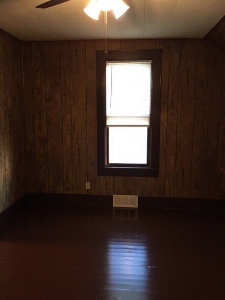 Building Photo - 1018 Lockwood St