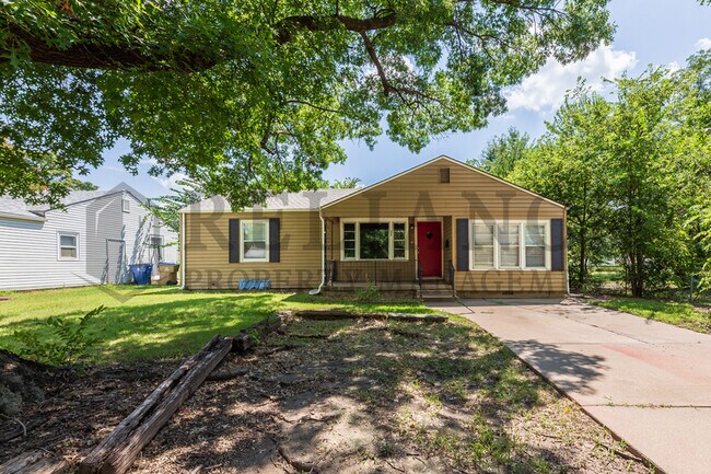 Primary Photo - 2923 Evans St