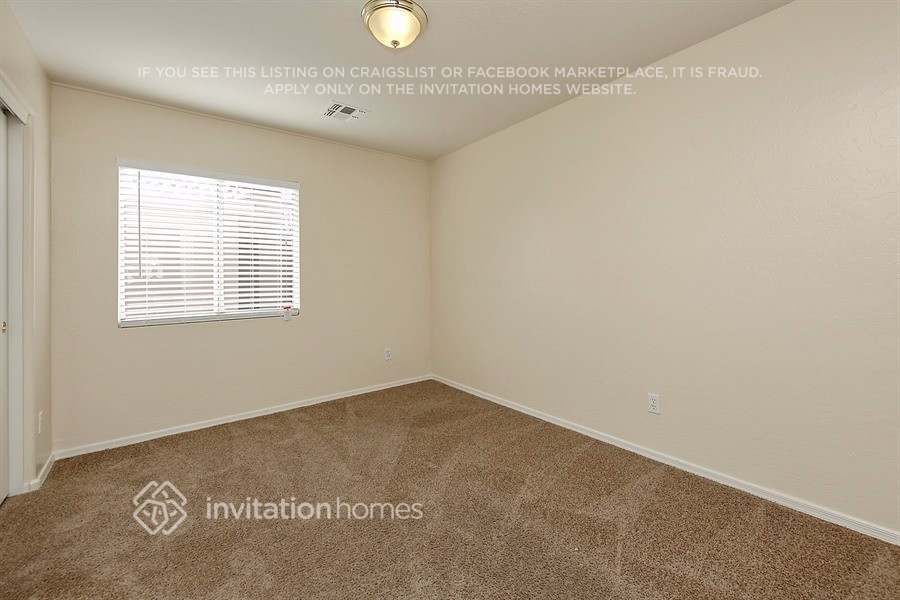Building Photo - 3463 S 162nd Ave