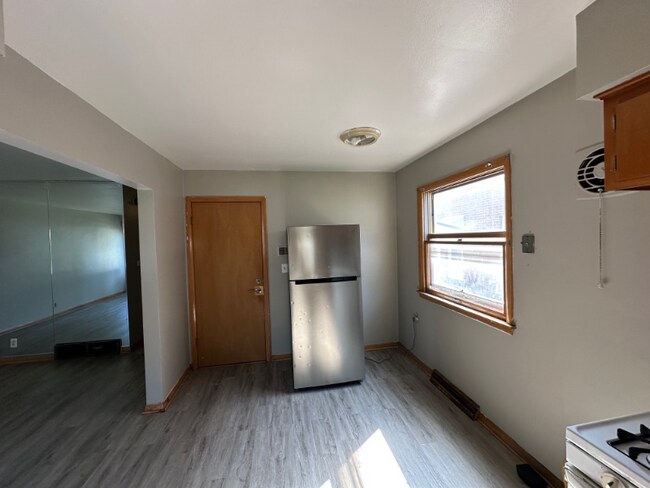 Building Photo - 4650 N 68th St