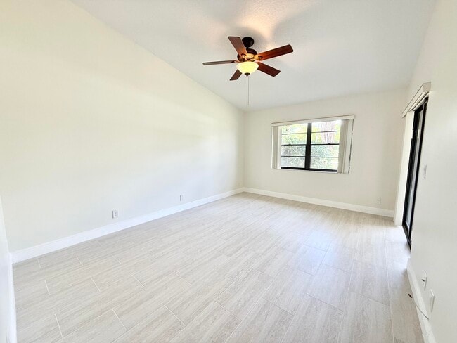 Building Photo - 8686 Eagle Run Dr