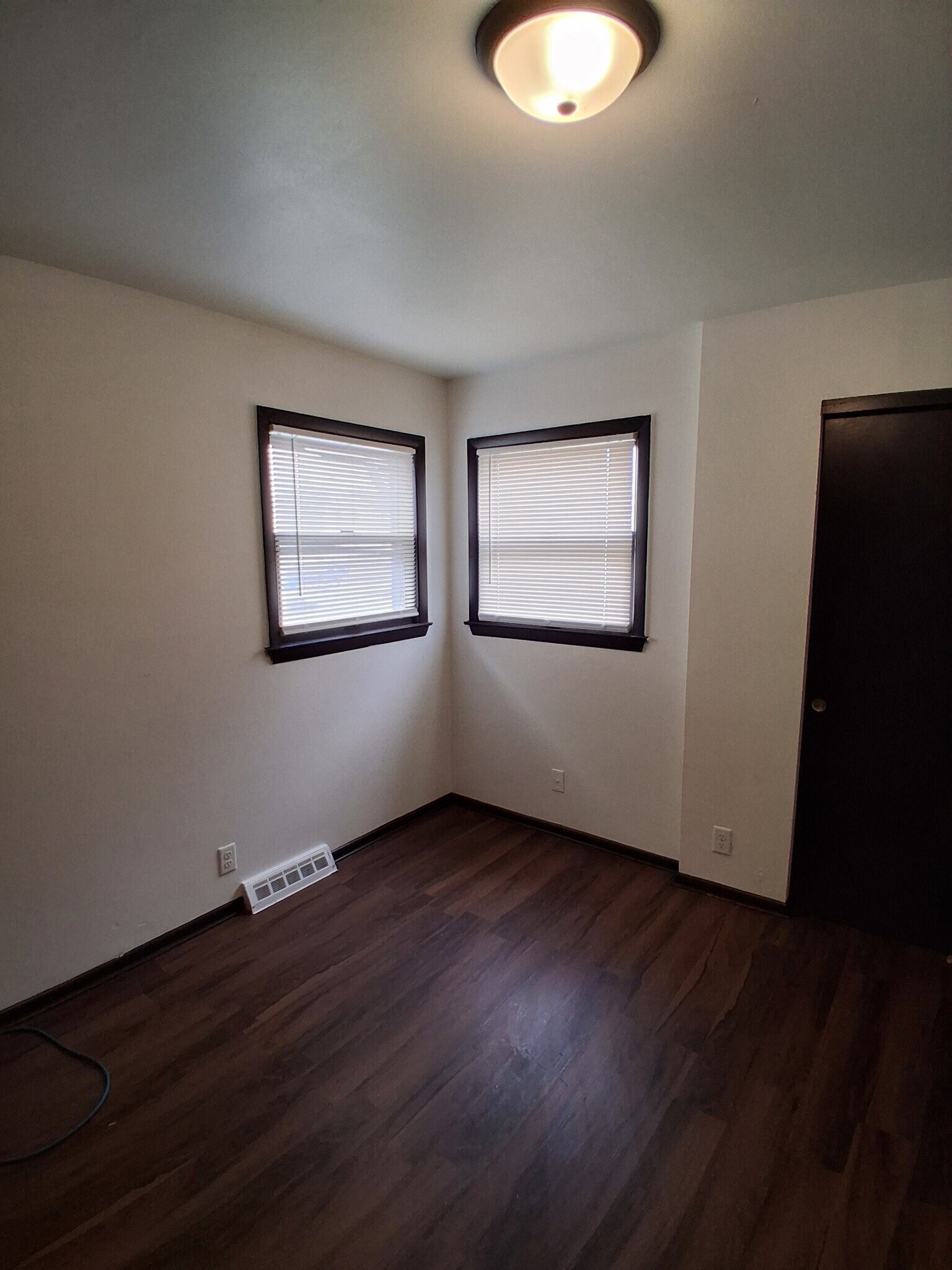 Building Photo - 4976 N 47th St