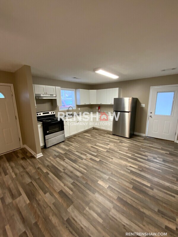 Building Photo - 469 Dana St