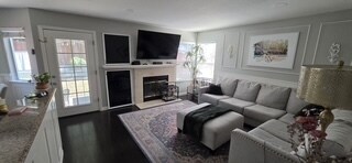 Building Photo - 430 Guinevere Ct