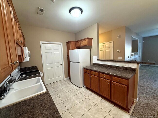 Building Photo - 635 Marsh tree St