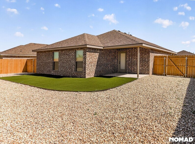 Building Photo - 2152 Langford Ave