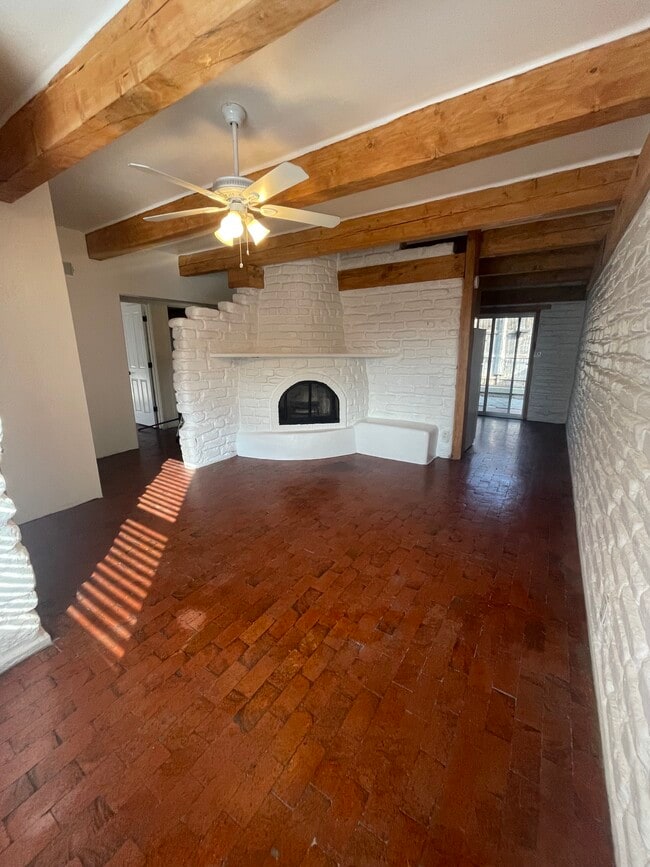 Building Photo - 155 Placitas Rd NW