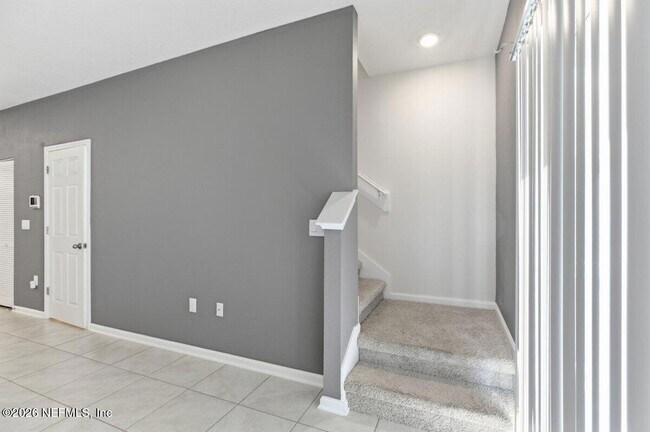 Building Photo - 836 Observatory Pkwy