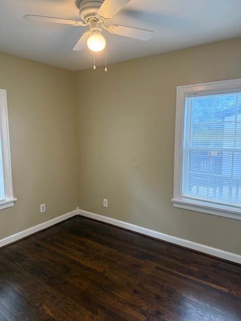 Building Photo - Charming cottage like home in wedgewood-ho...