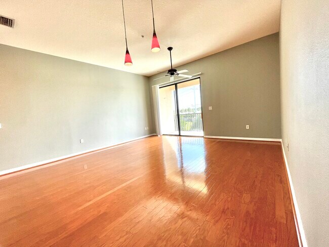 Building Photo - 7230 Hamilton Rd